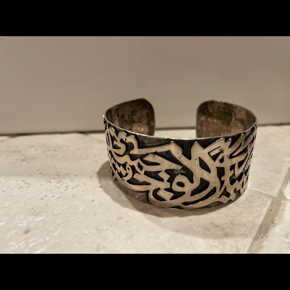 Jewelry - Arabic sterling cuff